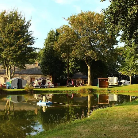 Panoramique Avec Vue Sur Etang Bec-de-Mortagne