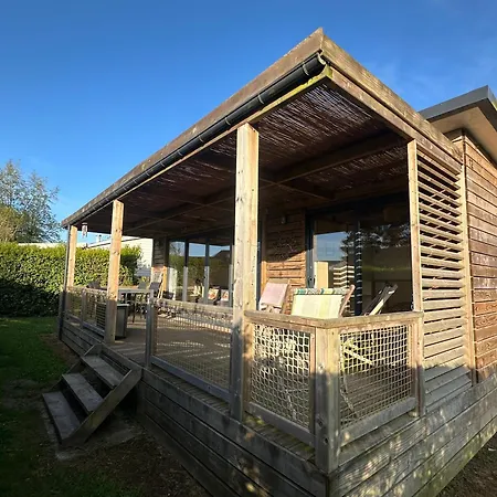 Panoramique Avec Vue Sur Etang